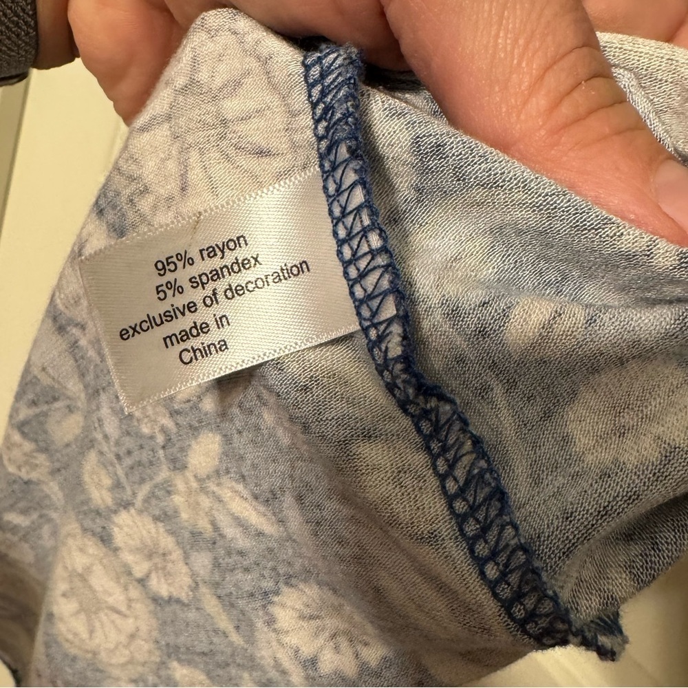 Lane Bryant Blue Floral Tunic Sz 14/16 Short Sleeve Ruffles - Picture 4 of 7